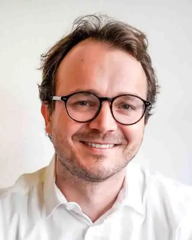 Porträt Dr. Timo Schiffer
